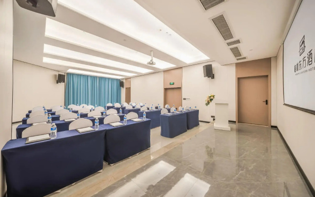 GreenTree Inn Chongqing Xiejiawan Hotel