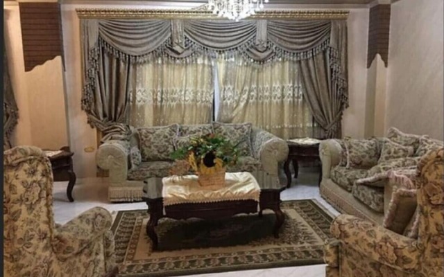 Penthouse Apartment Pyramids view