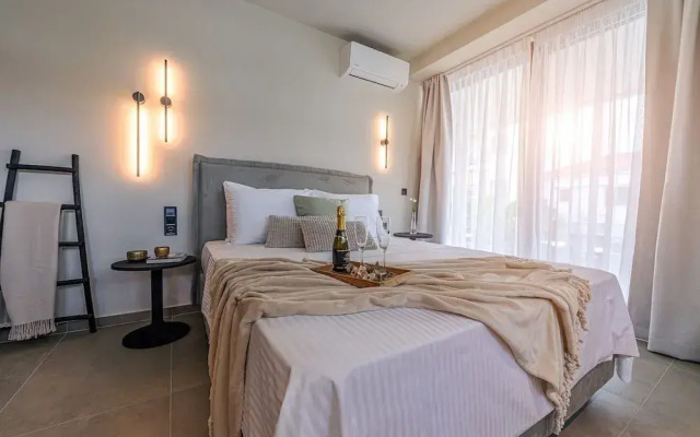 Luaz Suites Volos Center