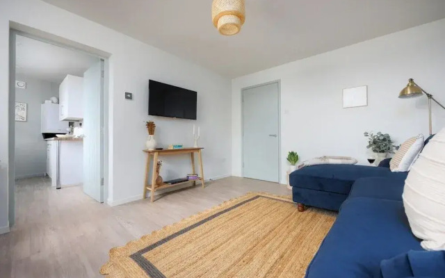 Luxury First Floor 2 bed Apartment