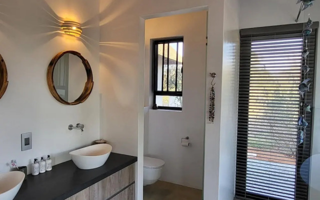 Holiday Home in Hoedspruit With Private Pool