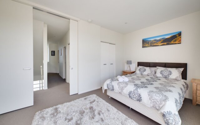 Central Taupo 3 bed Apartment