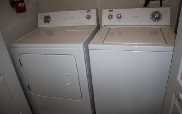 Runaway Beach - 2 Bd Villa (RW 15103)