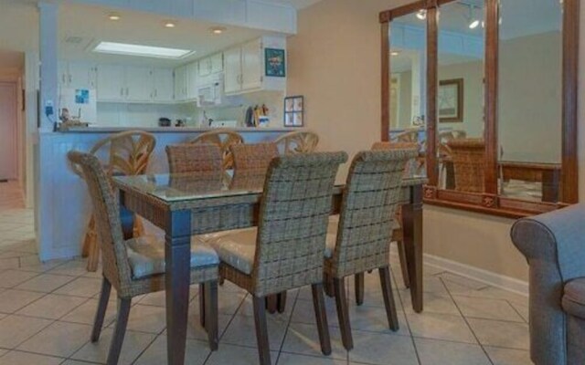 Castaways by Meyer Vacation Rentals