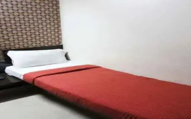 Room Maangta 100 - Andheri East
