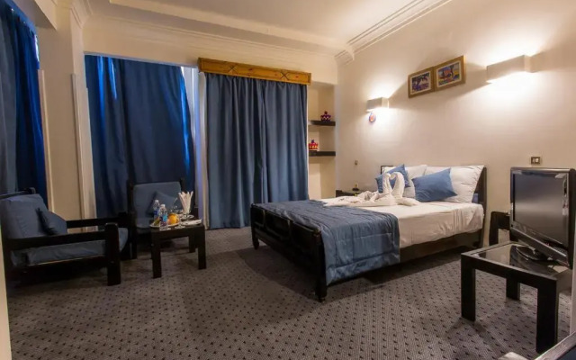 Cleopatra Hotel