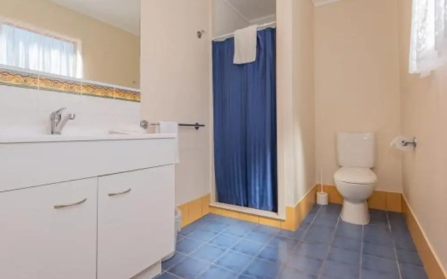 Blue Lake Top 10 Holiday Park