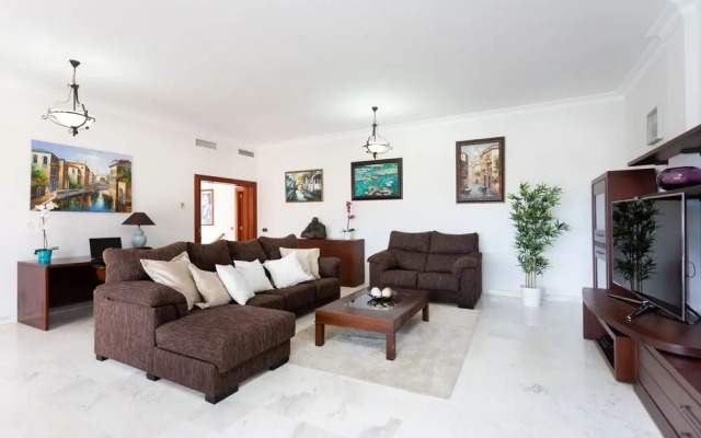 Gorgeous Luxury Villa with Private Pool Playa de la Arena