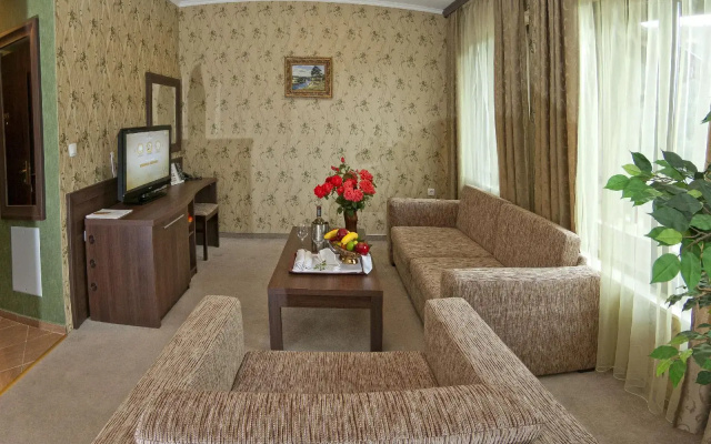 St. Spas Hotel & Balneo Complex