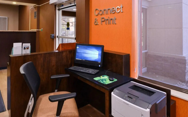 Fairfield Inn By Marriott Louisville North