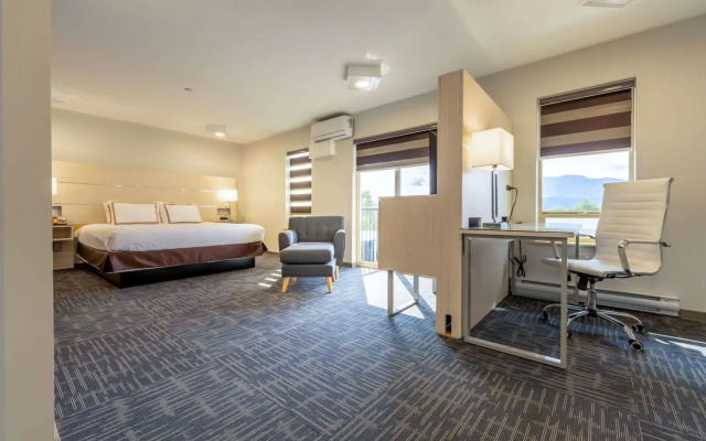 Quality Inn Sunshine Suites
