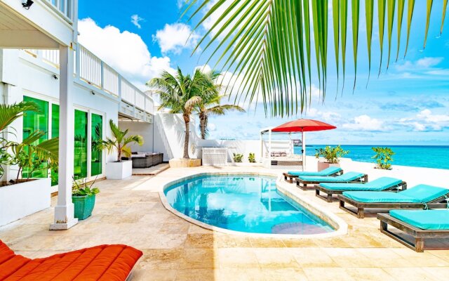 Caprice 7 Ocean Front Villa private Pool