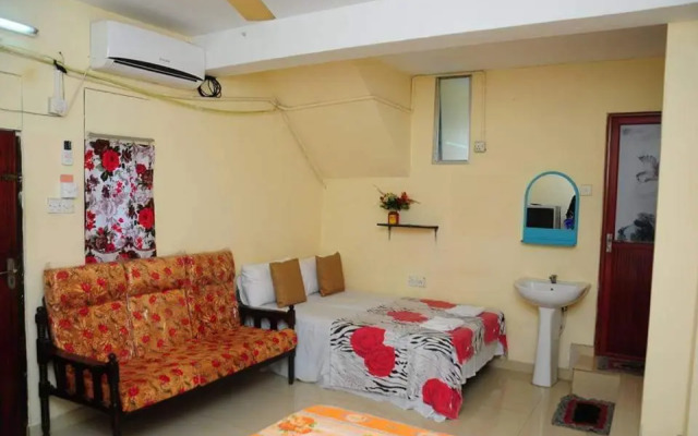 Manimalar Lodge