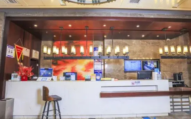 Yihe Hotel (Xinyang Railway Station Shanhe South Road Branch)