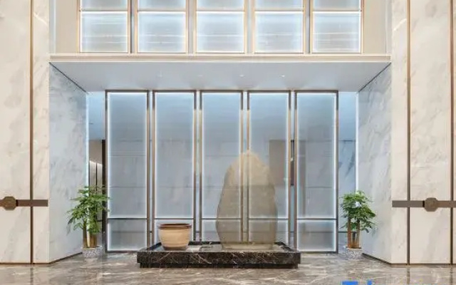 Yuehua Jinpu International Hotel (Pubei Aoyuan Plaza)