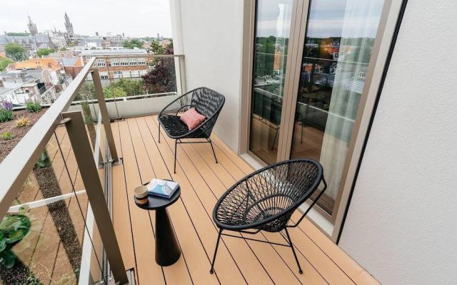 Spacious Apartment in Den Haag With View