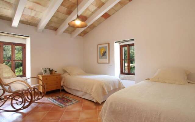 Villa - 3 Bedrooms with Pool and WiFi - 104921