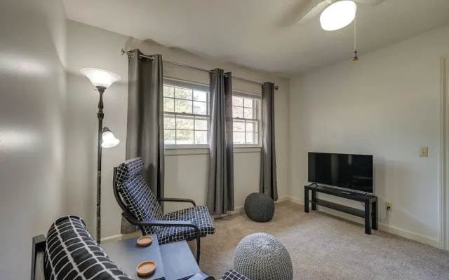 Wilmington Rental ~ 4 Mi to Wrightsville Beach!