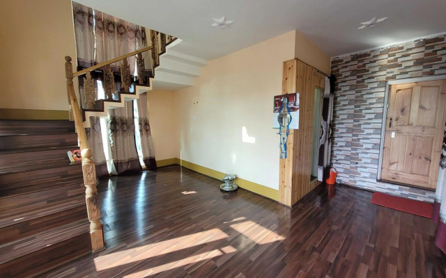 OYO HOME IAE602 Safyan Homestay