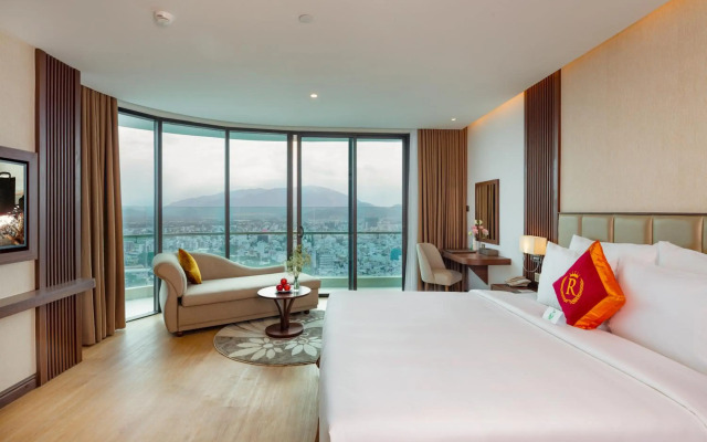Regalia Gold Hotel