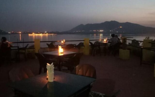 Hotel Lake Star