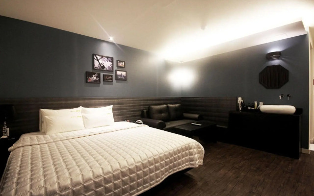 Hotel MU