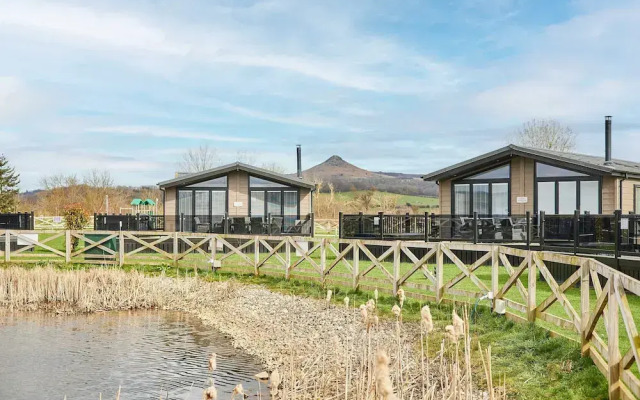 Host Stay Newport Bridge Lodge