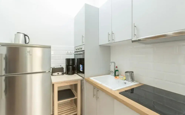 Cozy Flat with Terrace & Patio near Lycabettus