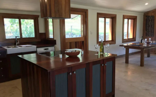 Palm Grove Rainforest Retreat