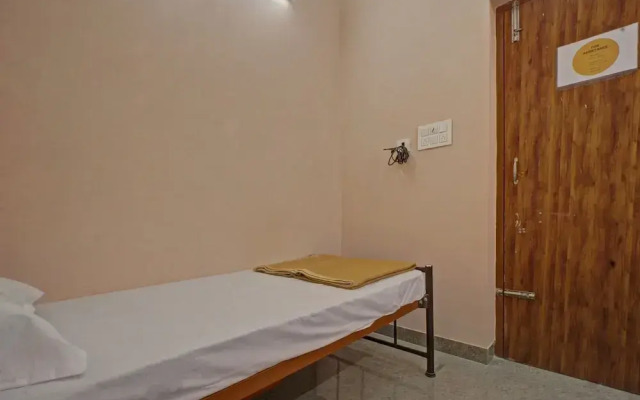 Sri Rugmani Residency by OYO Rooms