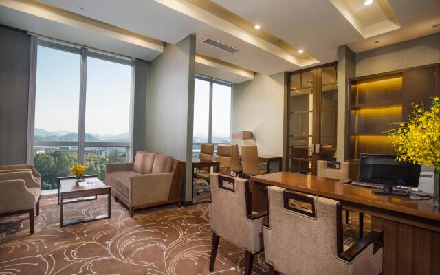 Junluxe Hotel Guangzhou Science City-Free Shuttle Bus Service to Guangzhou Canton Fair