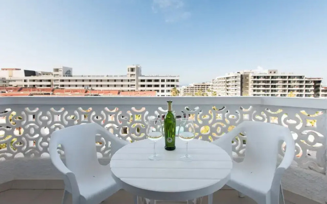 Tenerife South Shore Apartament, Coastal Lifestyle