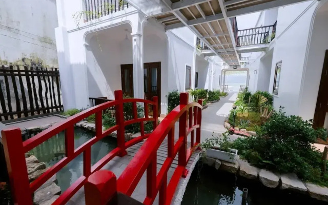 The Poplar Resort