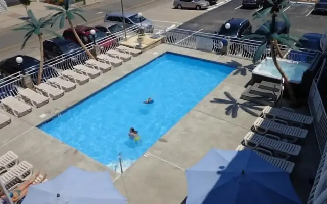 Quarterdeck Motel