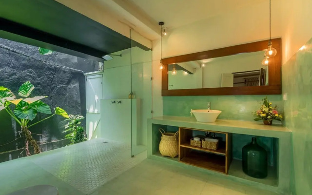 The Aryana Estate