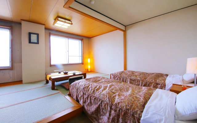 Lake Side Hotel MINATOYA