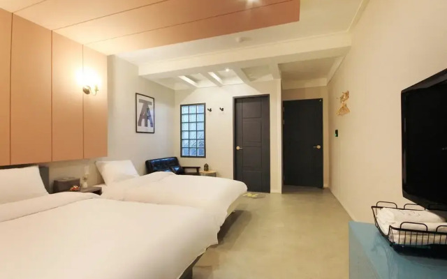 Jeonju Deokjindong MOMENT 708