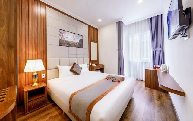 Wisteria Hotel