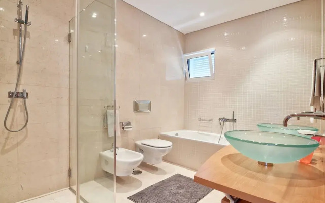 Oceanview Apartment