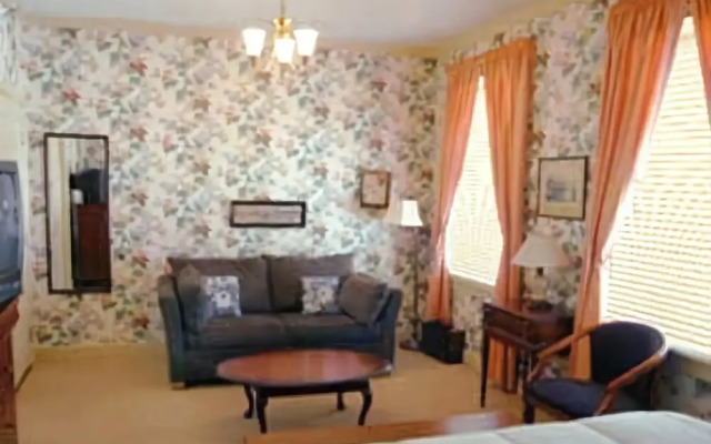 Scotlaur Inn Bed & Breakfast