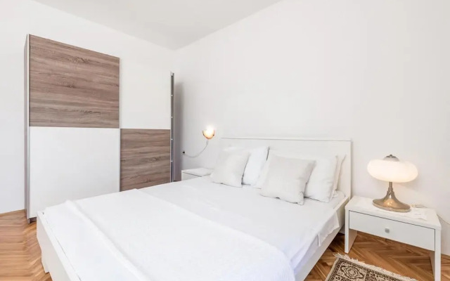 Amazing Apartment in Pag With Wifi and 1 Bedrooms