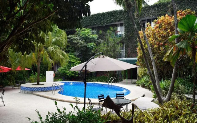 Novo Hotel & Suite