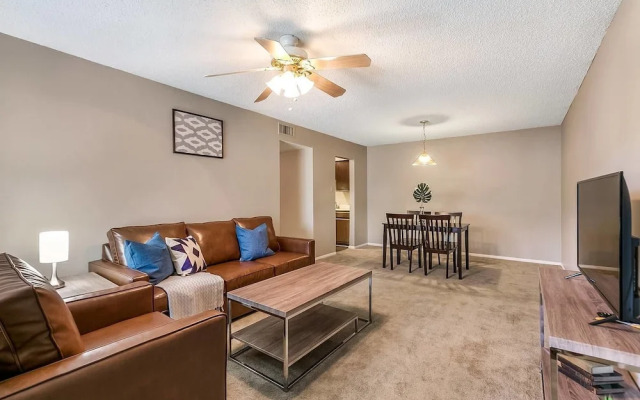 Social Retreat + Pool + Gym