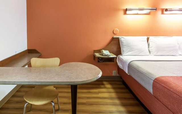 Motel 6 Dayton, OH - Englewood