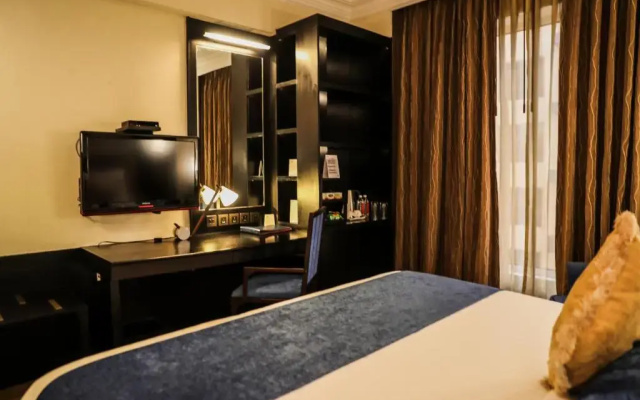 Sterlings Mac Hotel