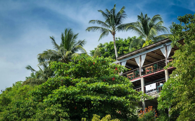 Boujis Boutique Resort