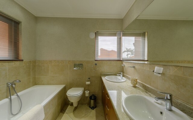 San Lameer Villa Rentals 14328