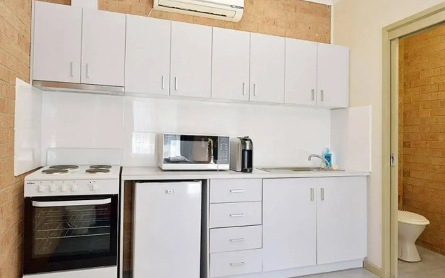 Cranbourne Motor Inn