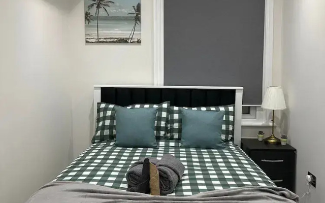 Studio Flat in London