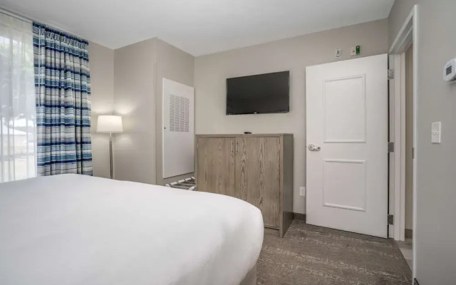 Lighthouse Suites, BWSC by Best Western